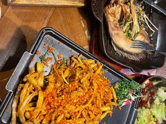 -雀舞云南菜(天津天河城购物中心店)