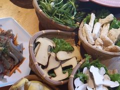 -民食香·腊排骨野生菌美食(木府店)