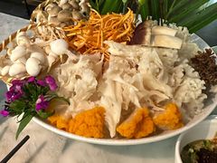 -澳美徕·港式花胶鸡火锅(高新万达店)