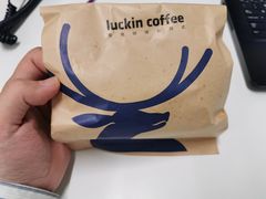 蓝莓麦芬-瑞幸咖啡(尚都国际店)