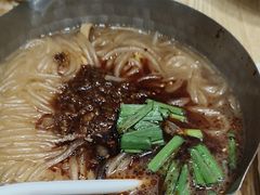 -魔都三兄弟酸辣粉·蘸卤炸串(虹桥万科店)