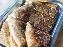 特色碳烤油馕-老兰家传统烧烤炒菜泡馍(小南门店)