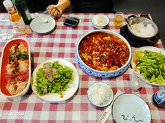 -小锅饭豆腐馆(嘉陵江街店)