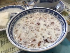 牛奶桃胶-黄氏许牛奶甜品店(展后街店)