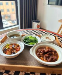 -玥奢国际母婴护理中心(滨江宝龙店)