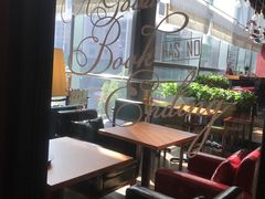 -西西弗书店&矢量咖啡(凯德晶萃广场店)