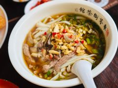 墨鱼炖肉粉-東茅街茶馆