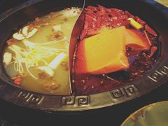 -三个四川人火锅(华联商厦店)