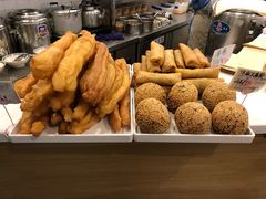 -正南齐北·老街糯米团(洪崖洞店)