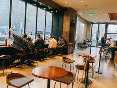 大堂-星巴克臻选(南京艾尚天地店)