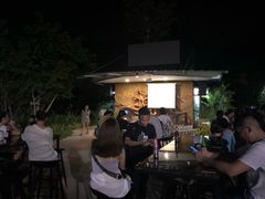 -绿光森林餐厅