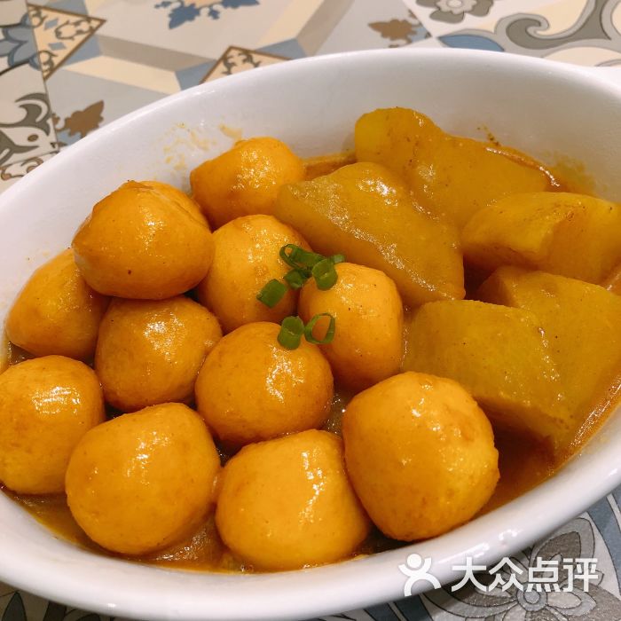 澳门街头咖喱鱼蛋