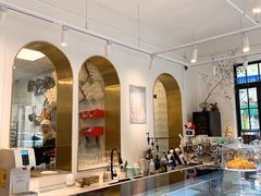 -Fridi Patisserie Cafe