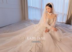 -Lady  Jane高端婚纱礼服馆