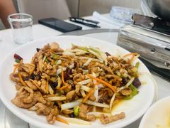-丹水桥地锅鱼·翘嘴鲌·地方特色全鱼宴(丹江口大坝店)