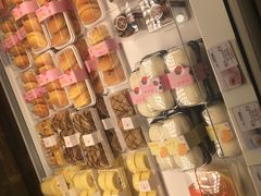 零售区-好利来(彩香店)