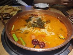 -洱火云南酸菜牛肉火锅(石景山当代商城店)