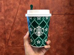 太妃榛果拿铁-星巴克(香港国际机场44号闸店)