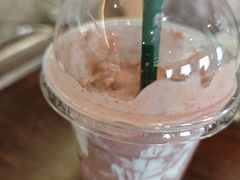 -Chom Cafe and Restaurant