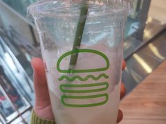 【春日限定】柠檬荔枝特饮-Shake Shack(西单大悦城店)