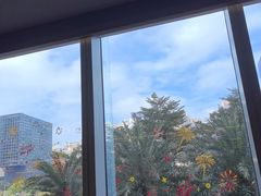 -大中华希尔顿酒店-念自助餐·嗨啤·小龙虾