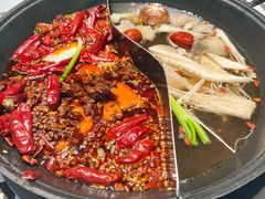 -贰回巷火锅馆(钟楼店)