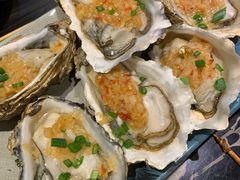 烤蒜茸中蚝-千岛蚝高压锅生蚝·人参火锅(白云万达店)