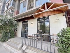 -Cafe Villa
