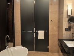 -广州天河希尔顿酒店