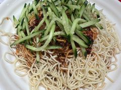 -肥肥虾庄·金牌油焖大虾(汉口城市广场店)