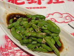 -肥肥虾庄·金牌油焖大虾(汉街SKP店)