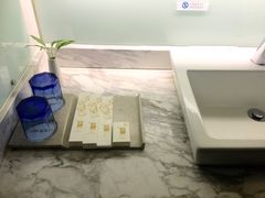 -昆明朗威酒店(昆明站火车站双桥夜市风情街店)