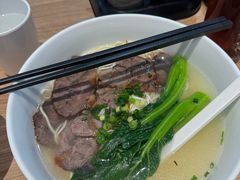 招牌牛肉拉面（五香）-翡翠拉面小笼包Crystal Jade(上海浦东国际机场T1店)