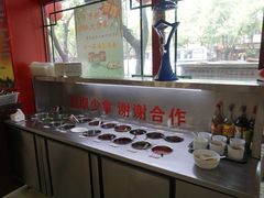 自助调料区-晓林火锅(安定门店)