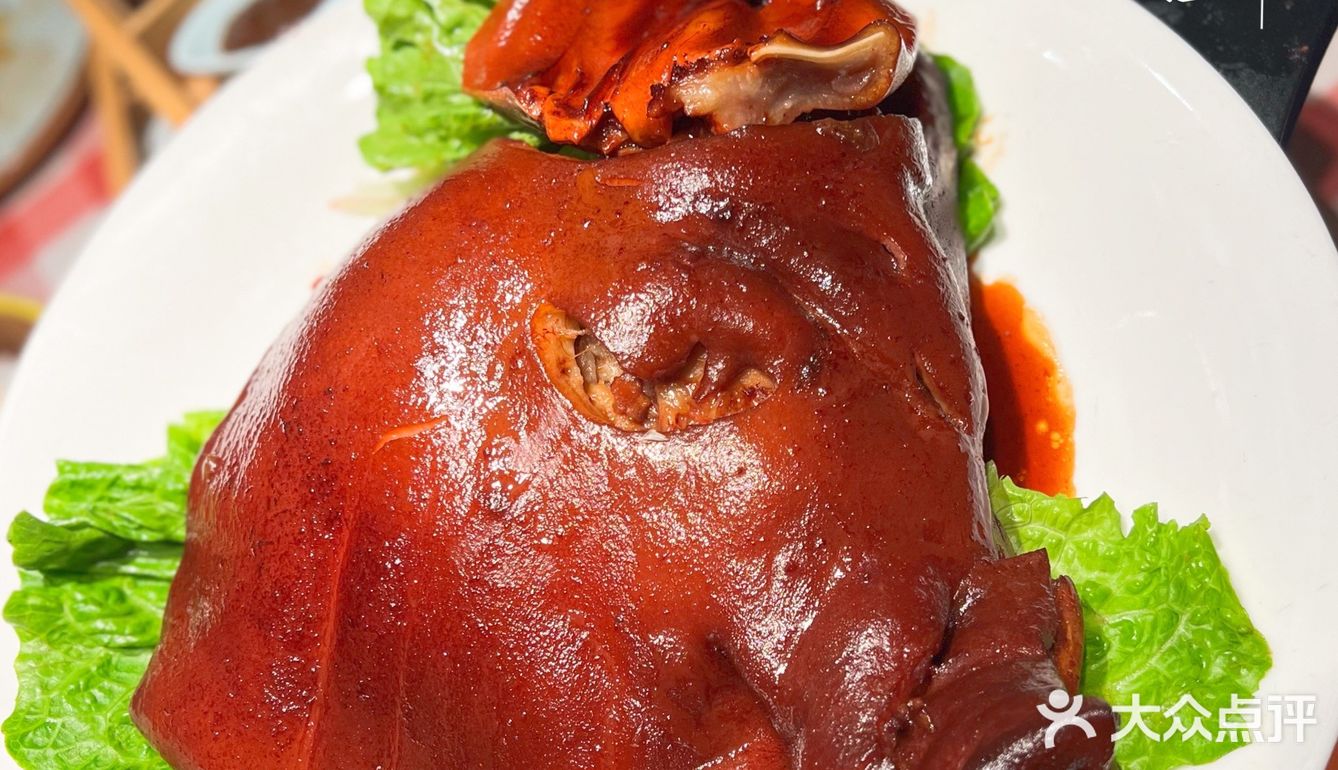 北京探店|这里的酱肘子好香，吃着好过瘾！