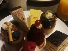 -唐拉雅秀酒店-西锦汇空中BBQ·思创餐厅