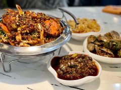 -凤凰路何眼镜香辣蟹(花果园店)