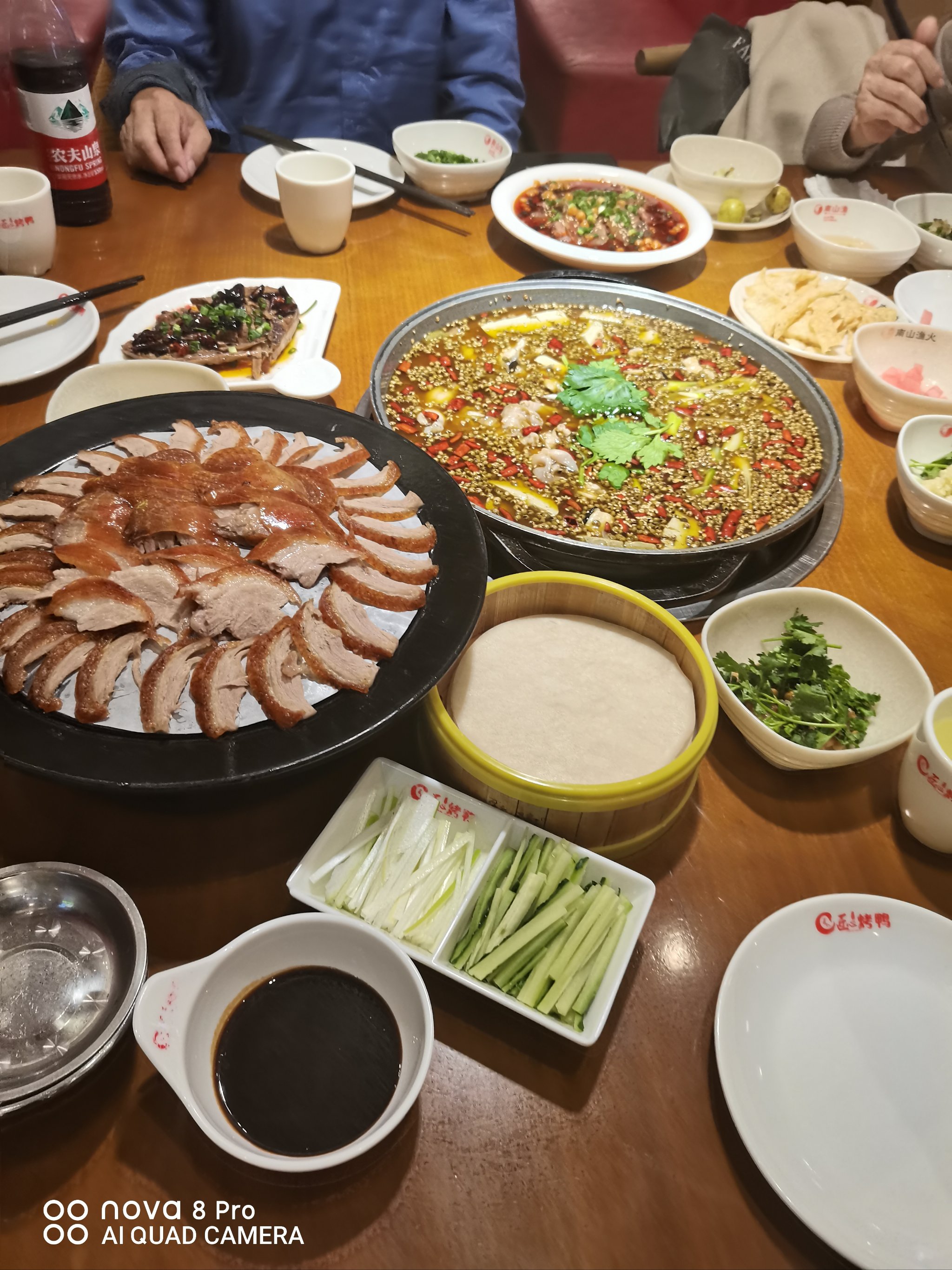 南城会展酒店附近美食的简单介绍 南城会展旅店


附近美食的简单

先容
（南城会展酒店） 会展