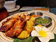 -小小集渔·泰式大排档(太古里香槟店)