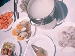 -领鲜活海鲜榴莲自助火锅(东门店)