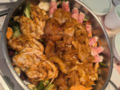 -黄记煌三汁焖锅(新佳丽江汉路店)