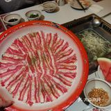 今天火锅吃撑了，超满足