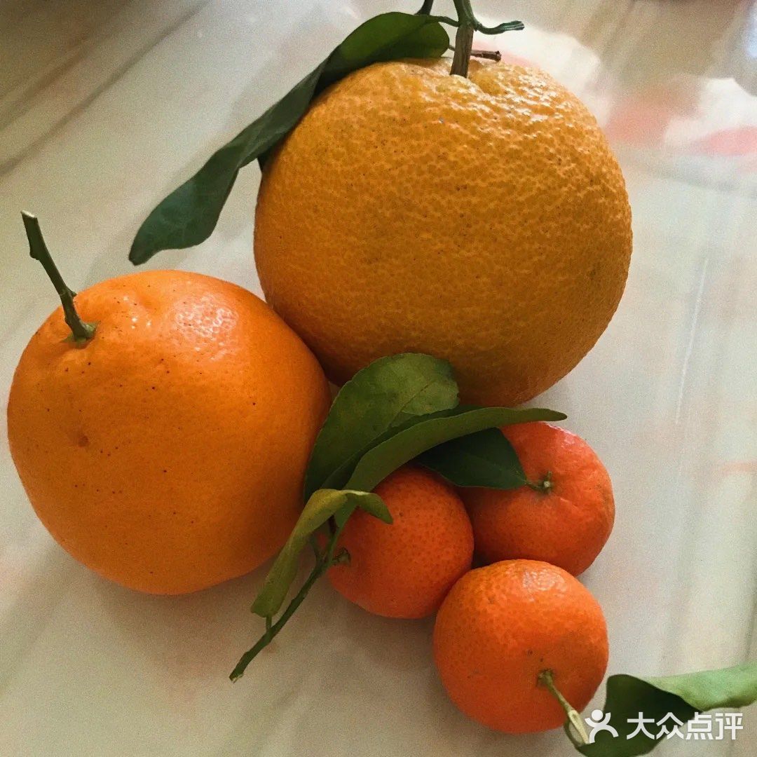 过年啦，家家户户的客厅上，水果是必不可少的