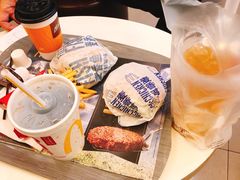 -麦当劳(龙洞店)