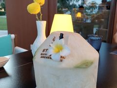 -三亚亚龙湾瑞吉酒店·宴悦Driftwood·游水海鲜·牛排·草坪·私人定制