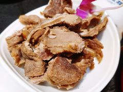 坨坨香牛肉-大龙辣火锅·龙虾·烧烤(湖滨新天地店)