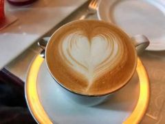 -Salon de Ville浦江汇(上海外滩华尔道夫酒店店)