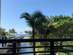 -亚龙湾喜来登·美景台大堂吧