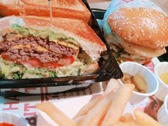 -The Habit Burger Grill 哈比特汉堡(复兴soho店)