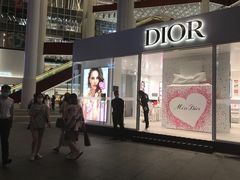 -Dior迪奥(上海世茂广场店)